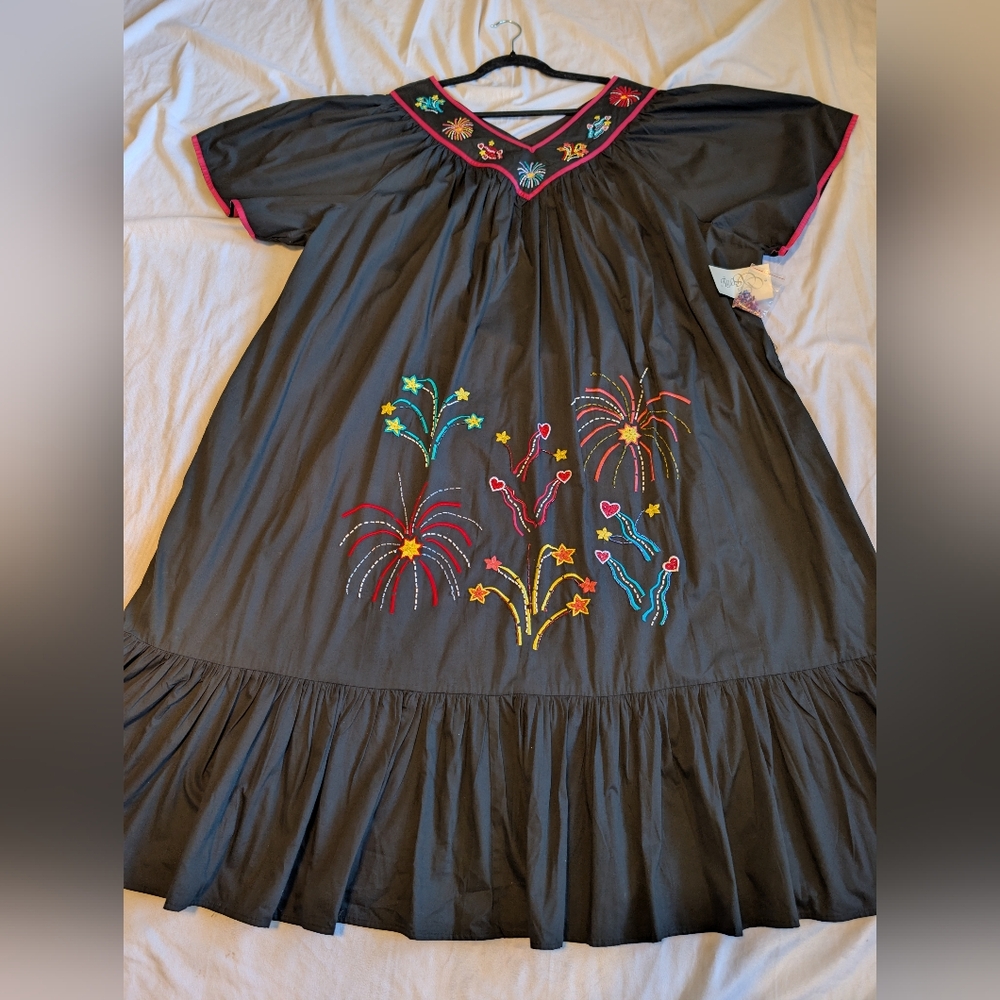 Go Softly Embroidered Mumu Dress Size 2X NWT